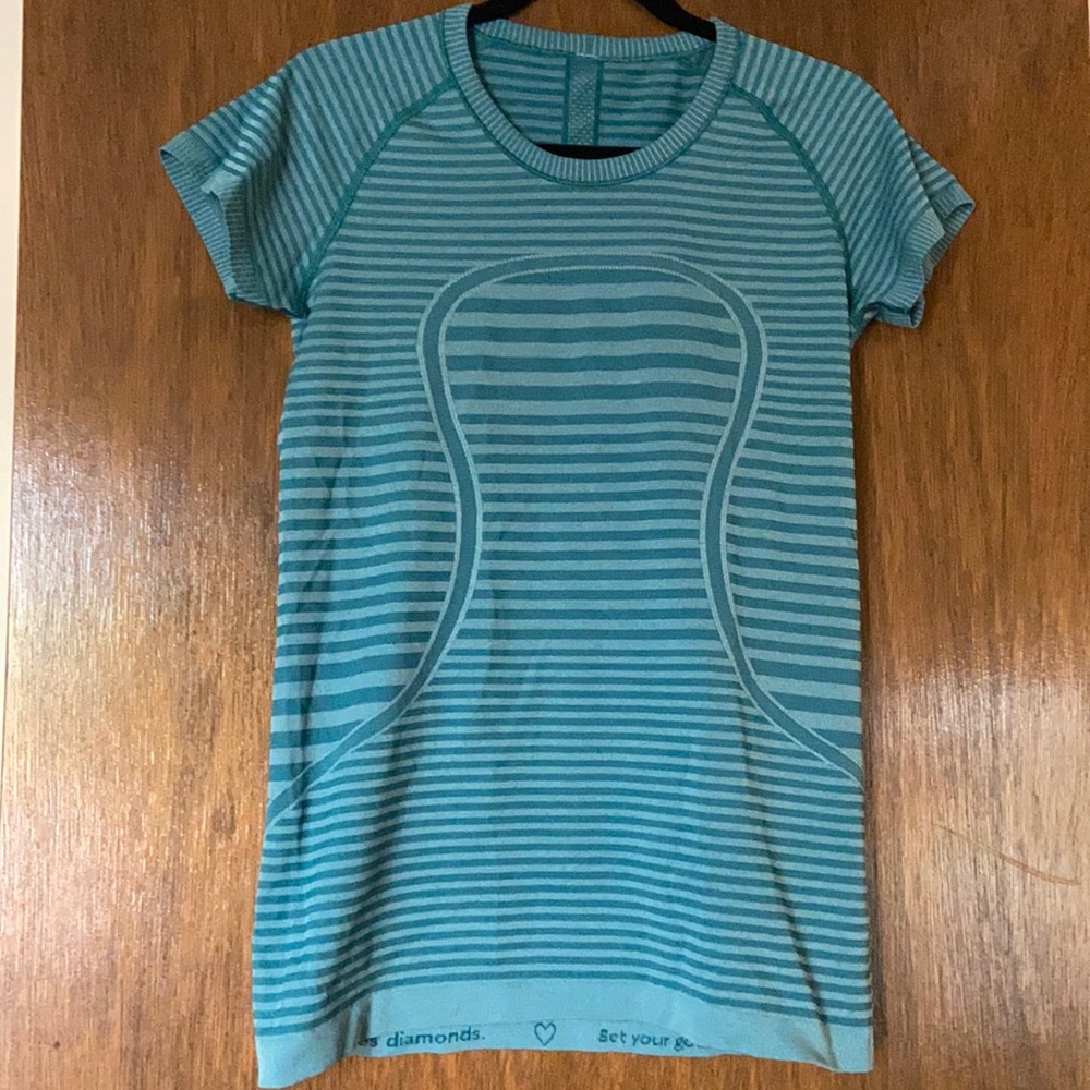 Lululemon Swiftly Tech Short Sleeve Crew